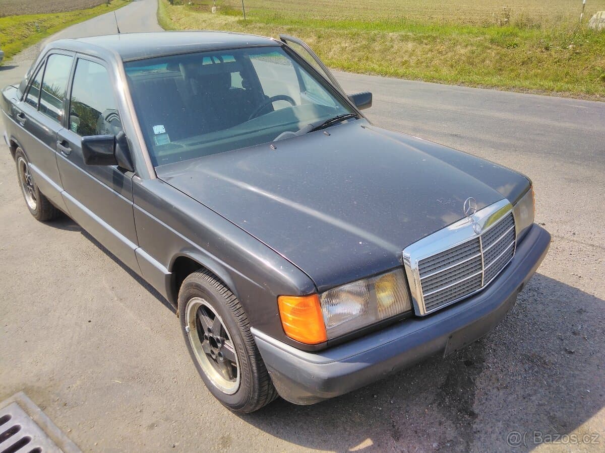 1991 Mercedes-Benz 190 - 3
