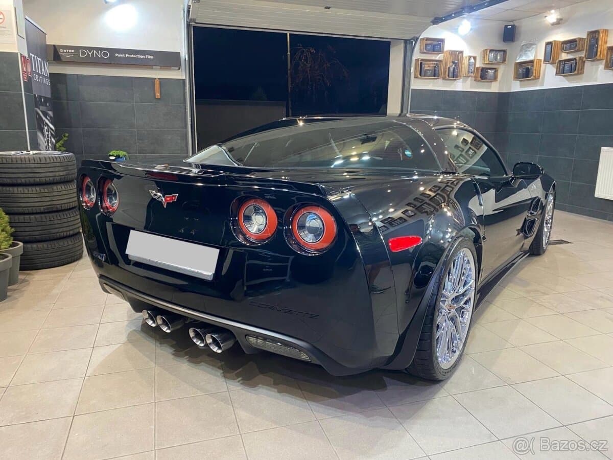 2010 Chevrolet CORVETTE - 3