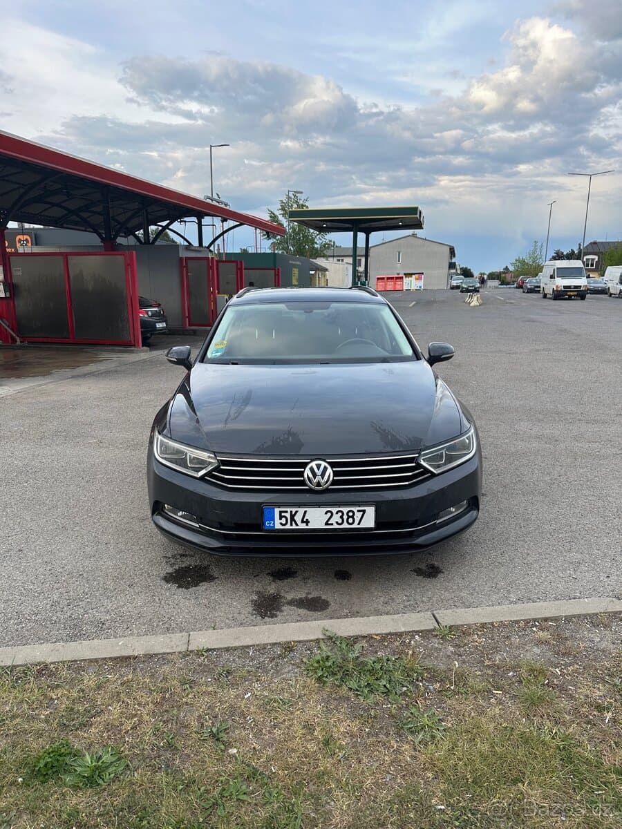 2015 Volkswagen PASSAT - 3