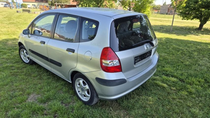 2004 Honda JAZZ - 3