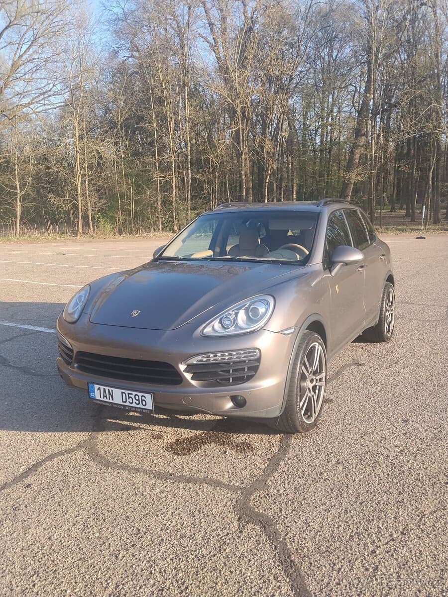 2013 Porsche CAYENNE - 3