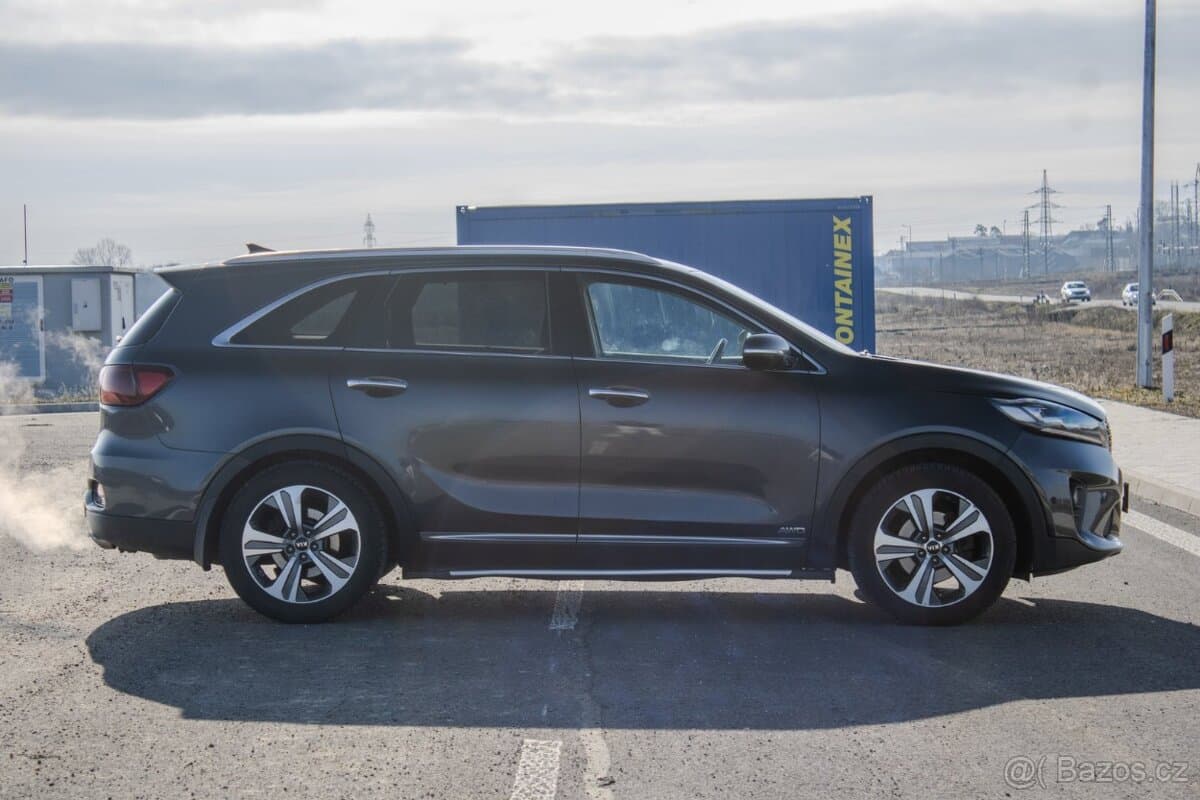 2018 Kia SORENTO - 3