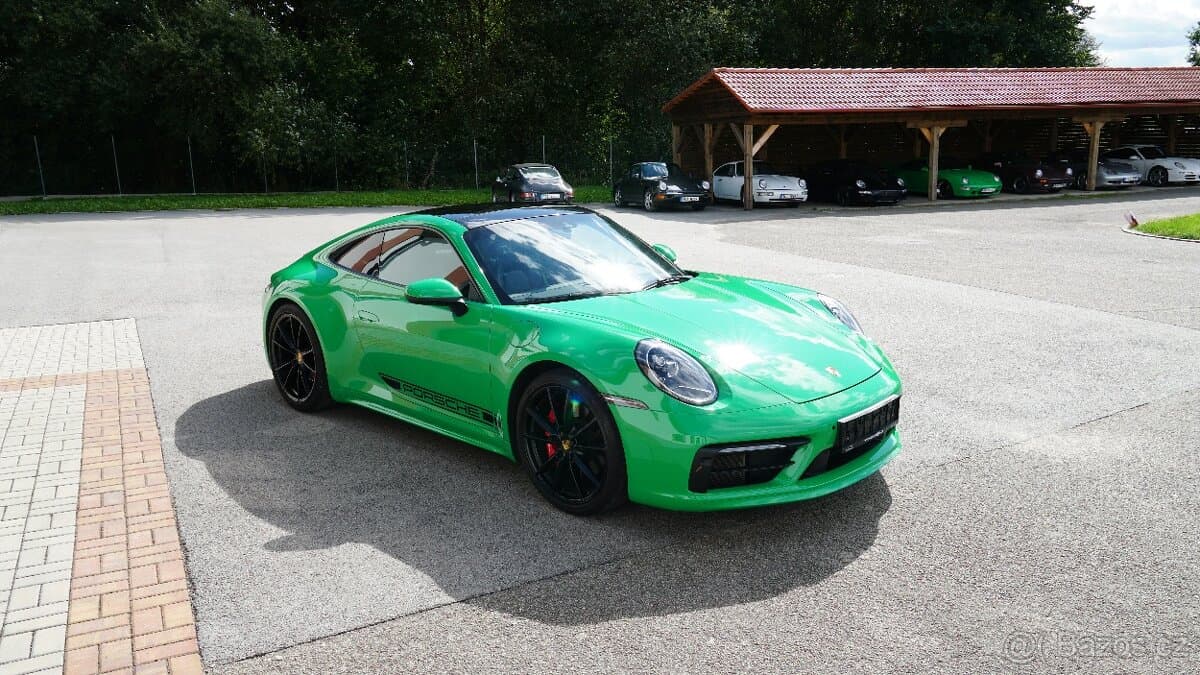 2021 Porsche 911 - 3