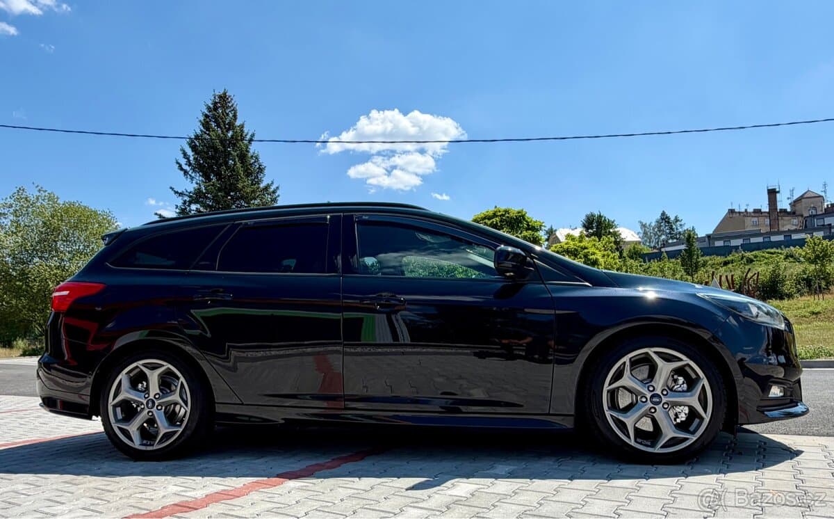 2015 Ford FOCUS - 3
