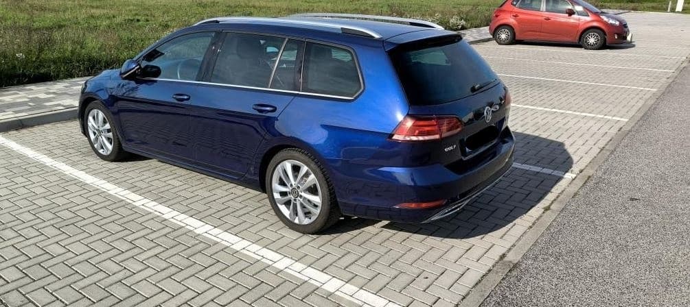 Volkswagen GOLF - 3