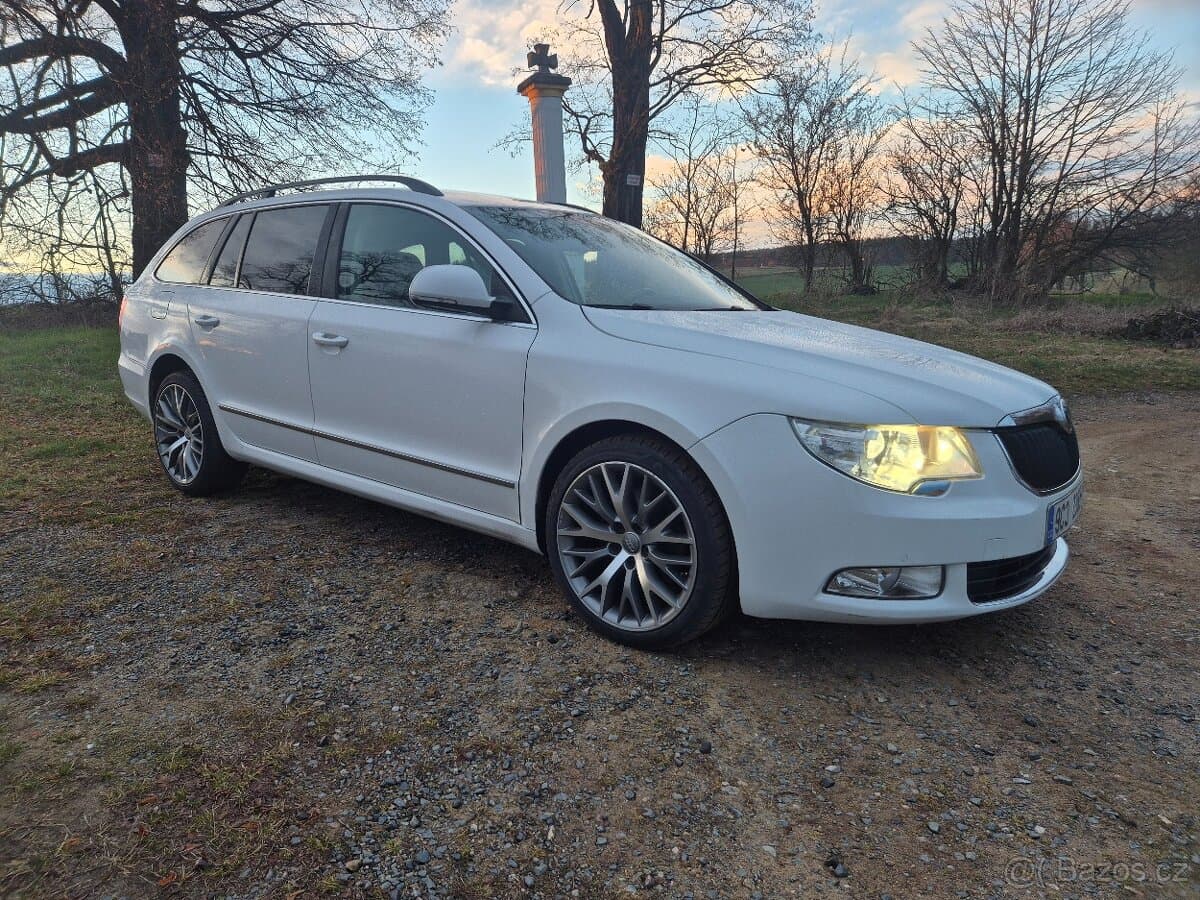 2011 Škoda SUPERB - 3