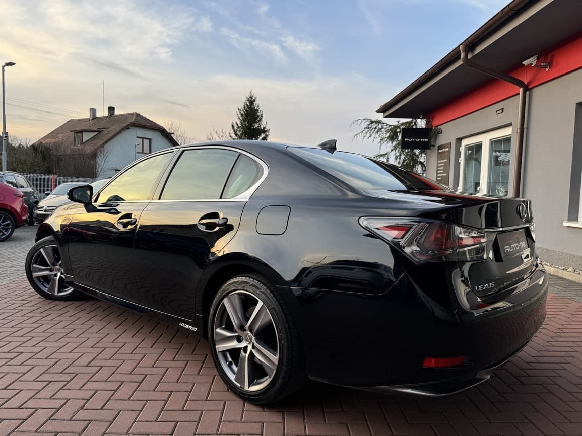 2018 Lexus - 3