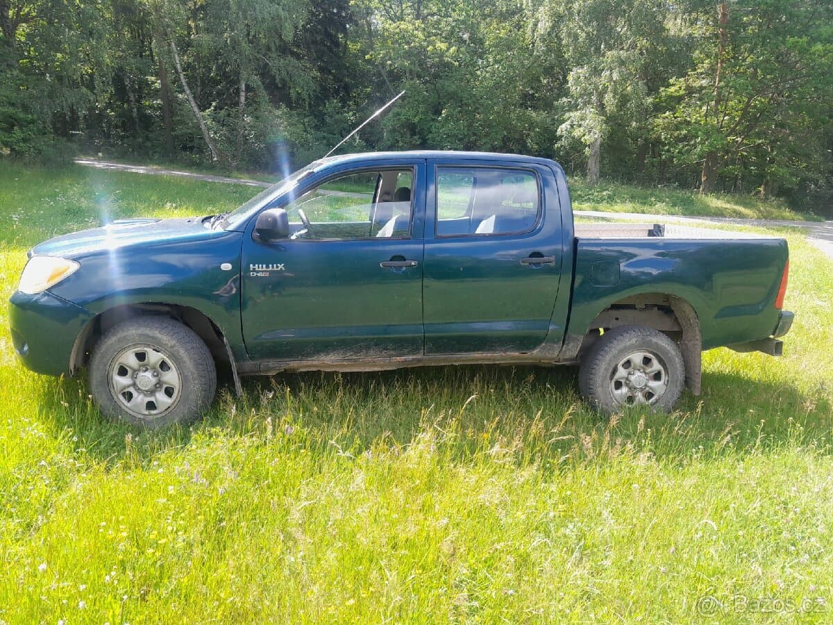 2005 Toyota HILUX - 3
