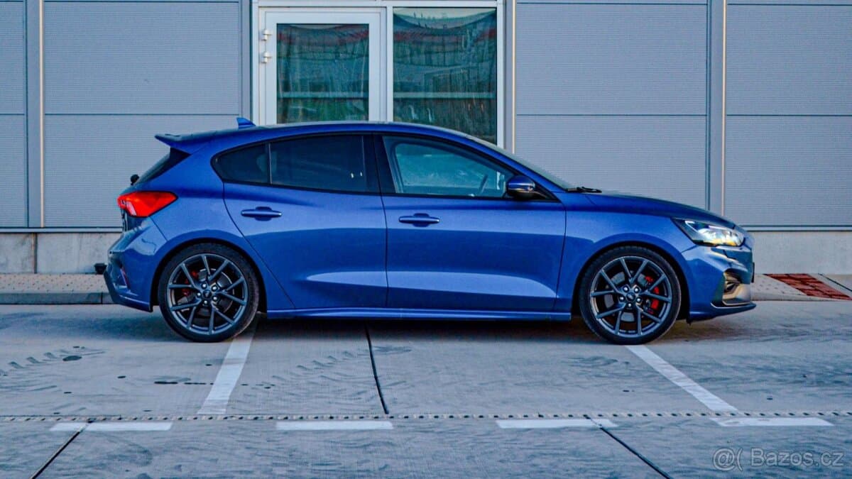 2019 Ford FOCUS - 3