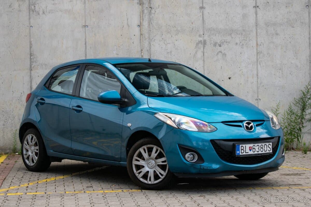 Mazda 2 - 3