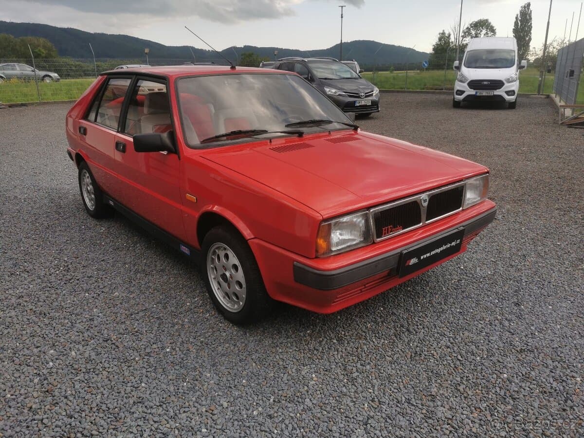 1990 Lancia DELTA - 3