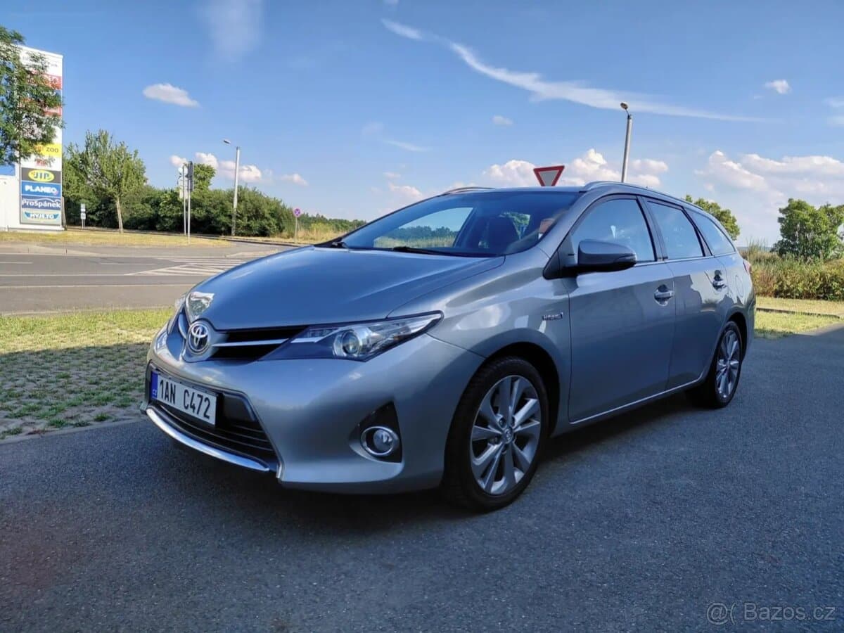 2013 Toyota AURIS - 3