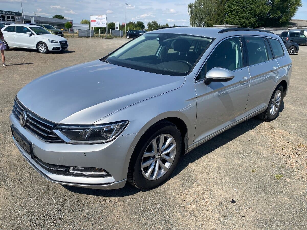 2019 Volkswagen PASSAT - 3