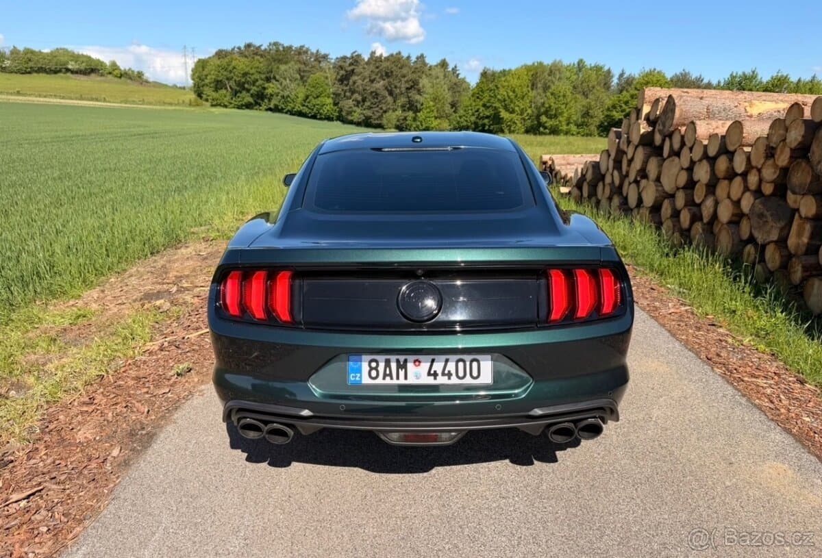 2019 Ford MUSTANG - 3
