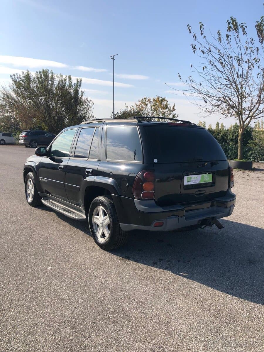 2003 Chevrolet TRAILBLAZER - 3