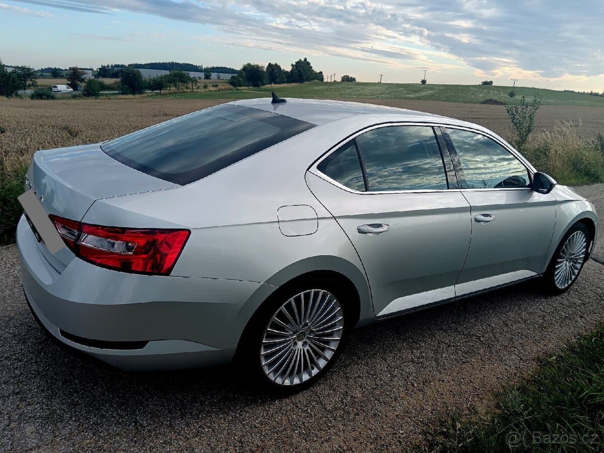 2021 Škoda SUPERB - 3