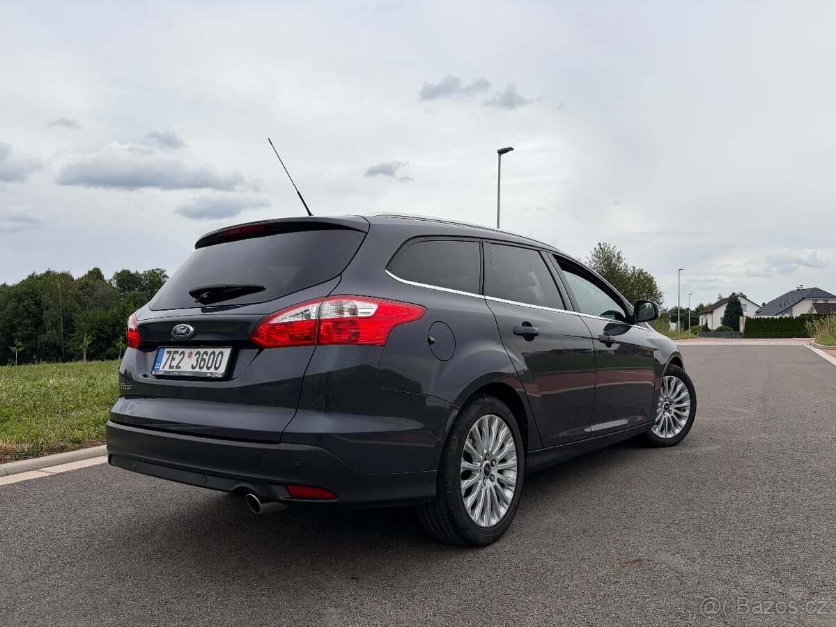 2013 Ford FOCUS - 3