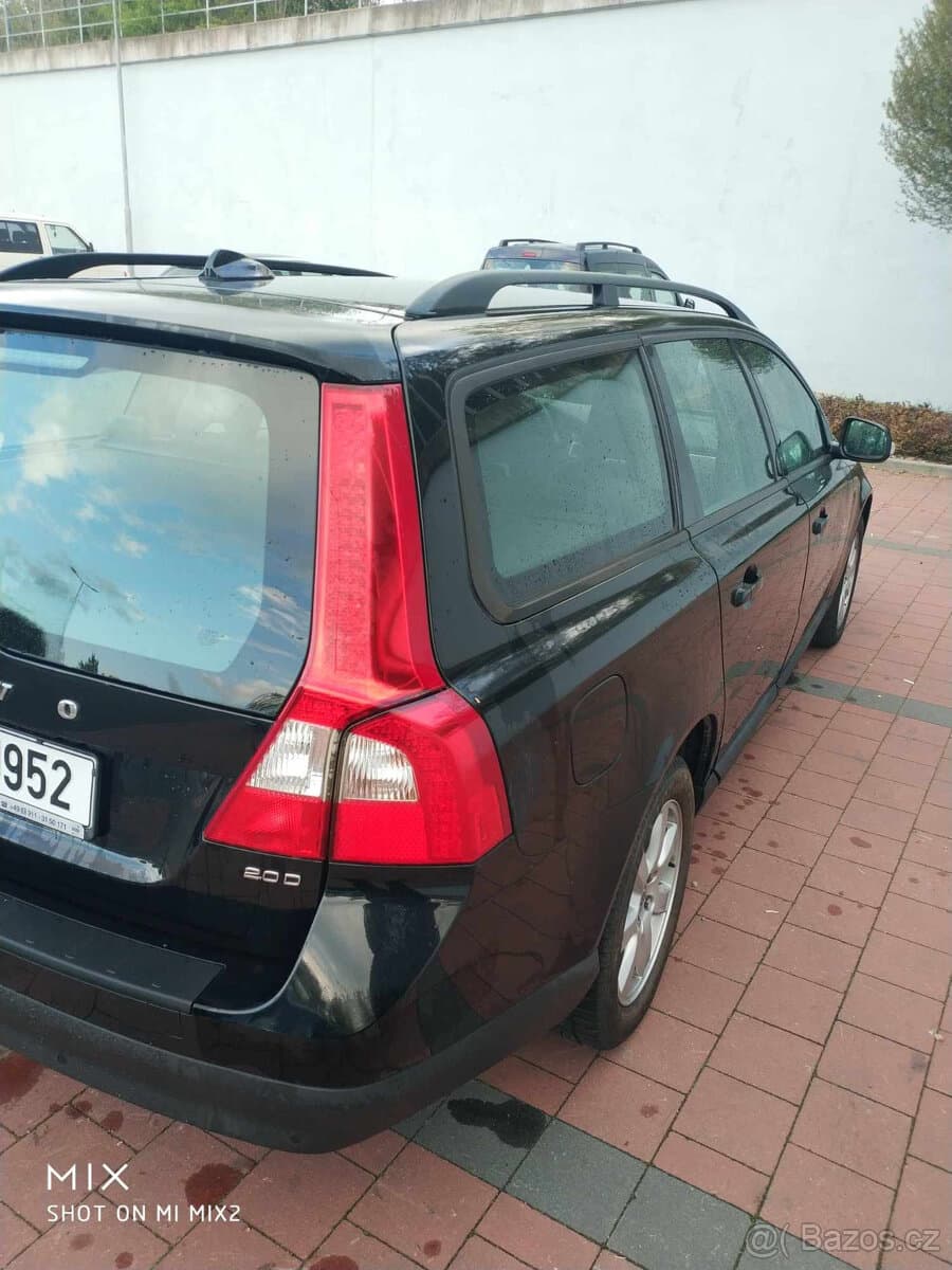 2010 Volvo V70 - 3