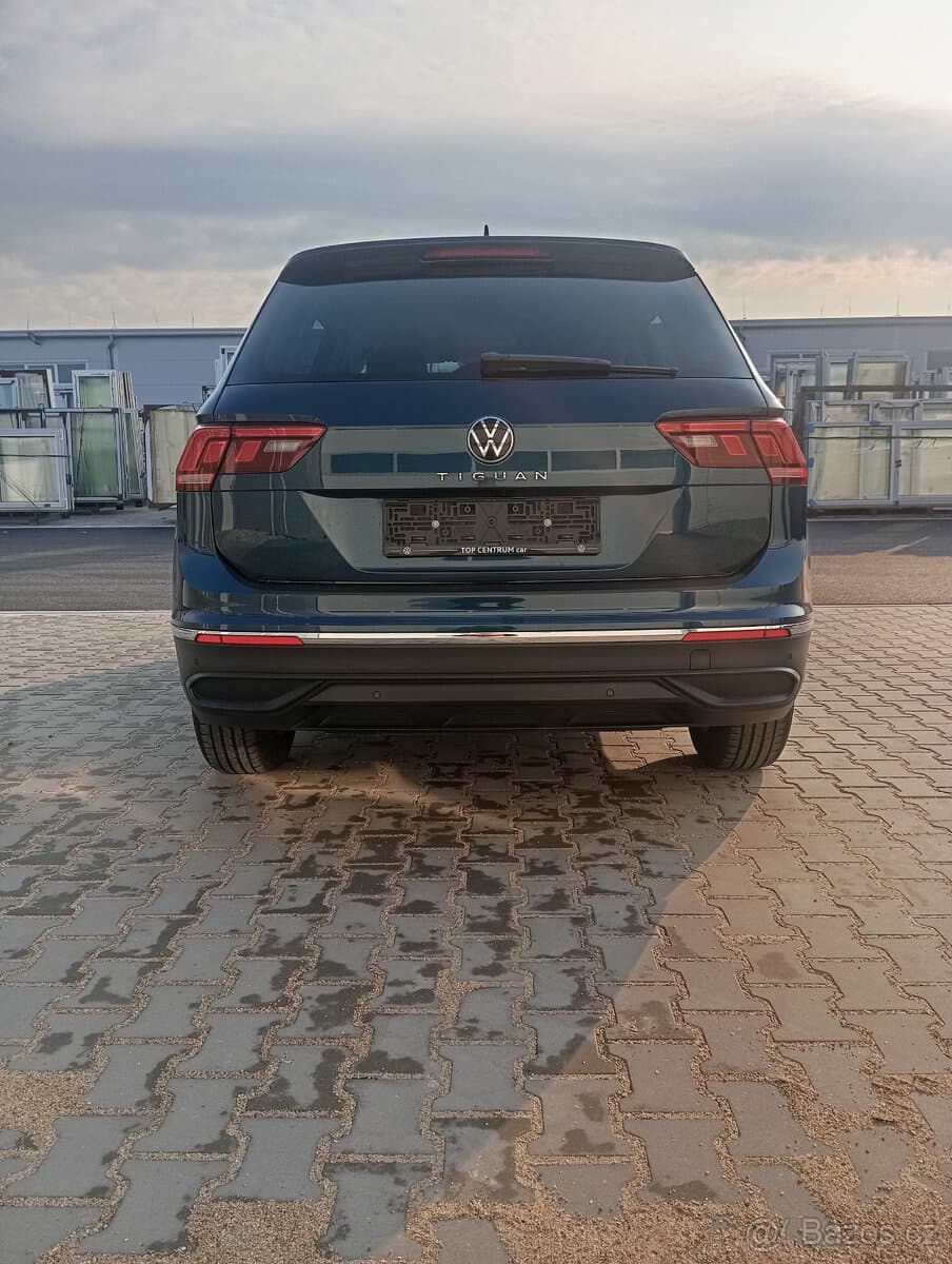 2023 Volkswagen TIGUAN - 3