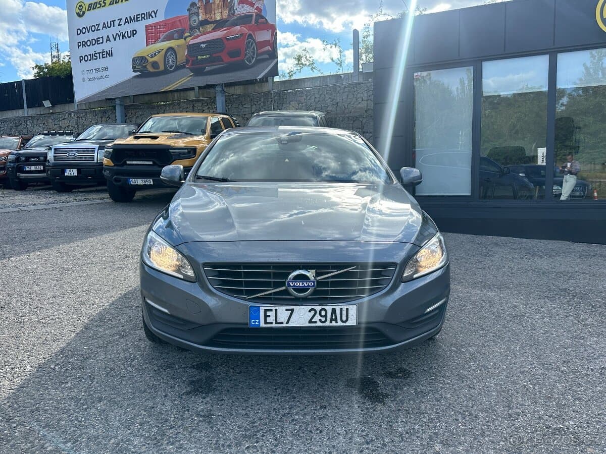 2016 Volvo V60 - 3