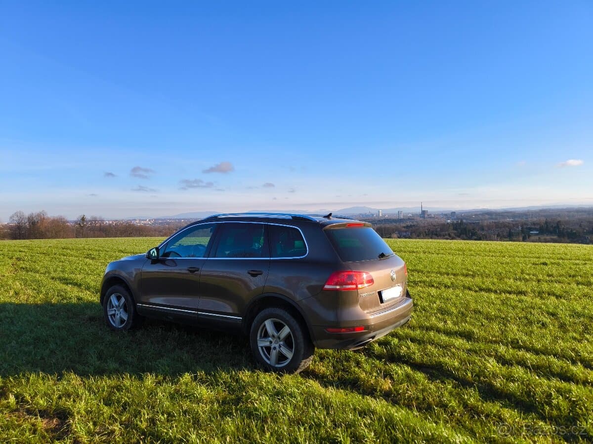 2012 Volkswagen TOUAREG - 3