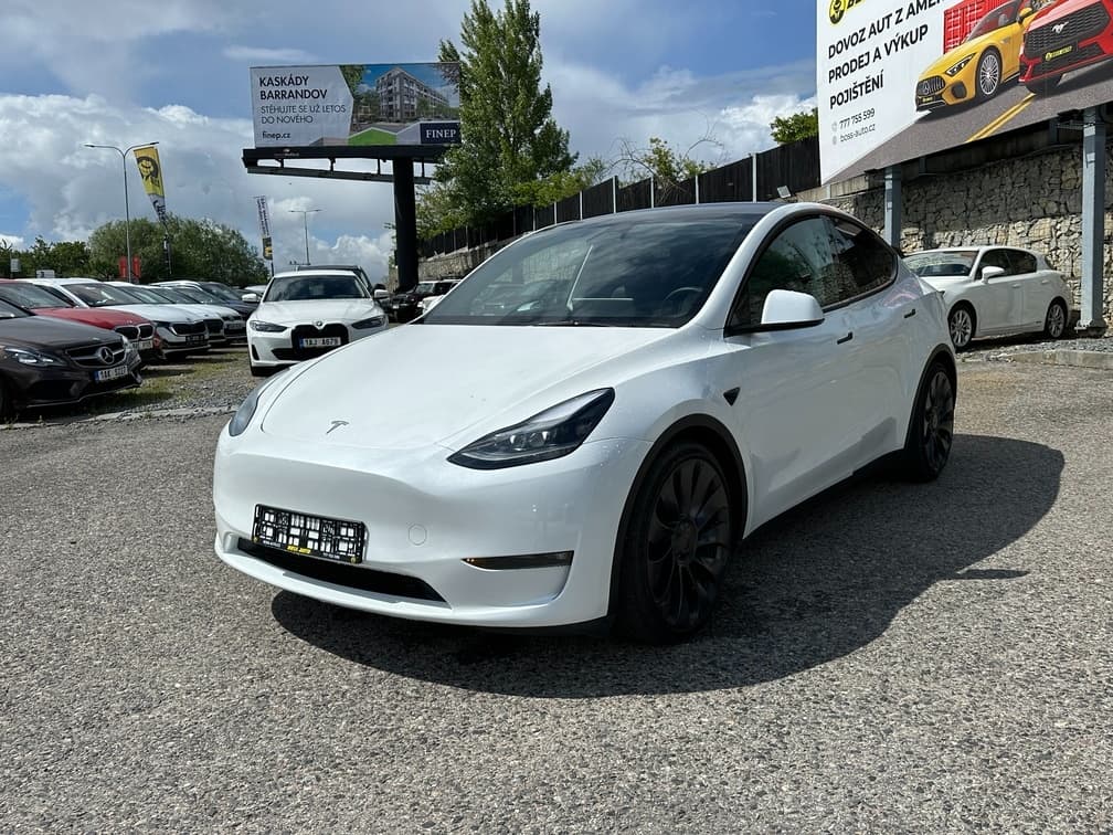 2023 Tesla MODEL Y - 3