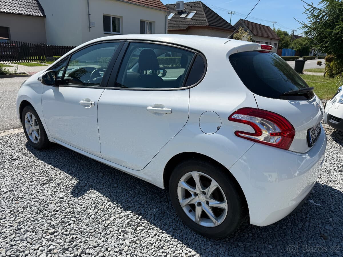 2014 Peugeot 208 - 3