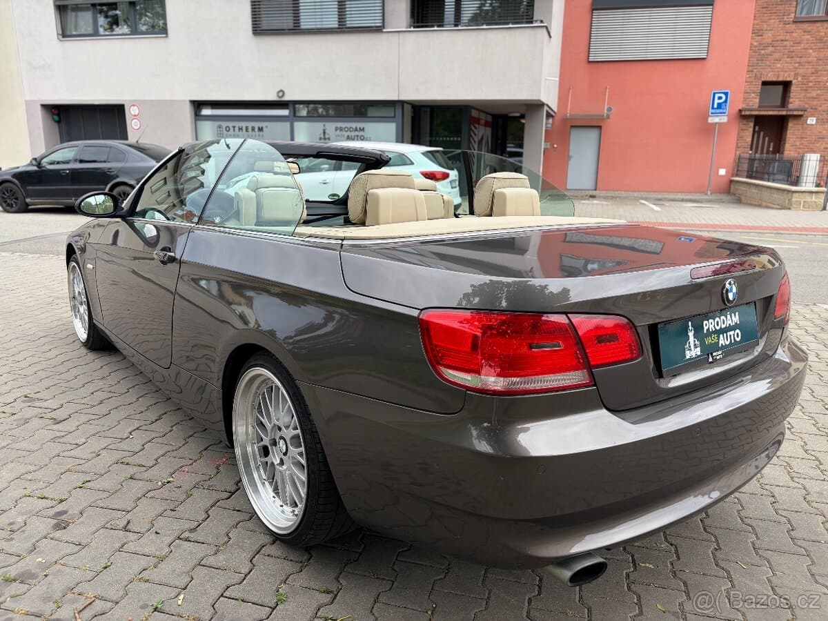 2009 BMW 3-SERIES - 3