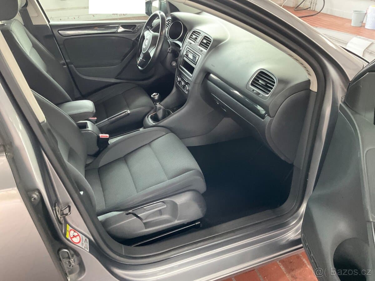 2010 Volkswagen GOLF - 3