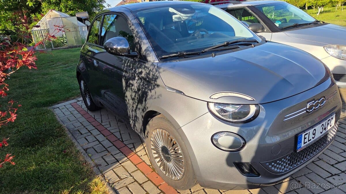 2022 Fiat 500e - 3
