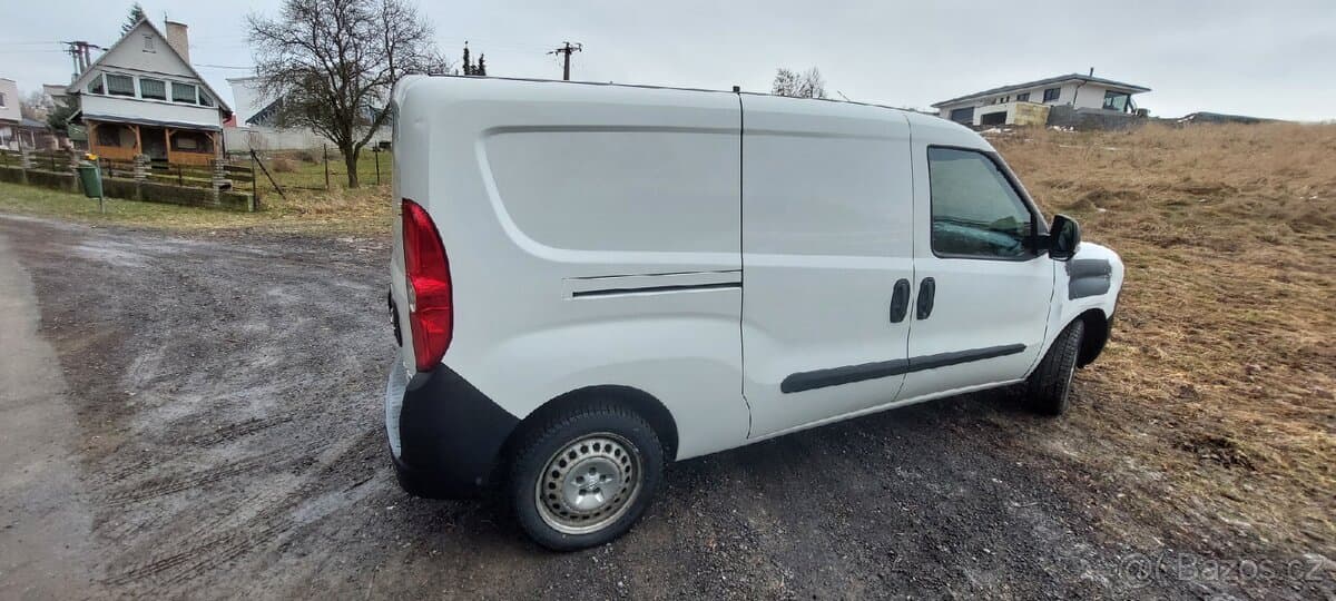 Opel COMBO - 3