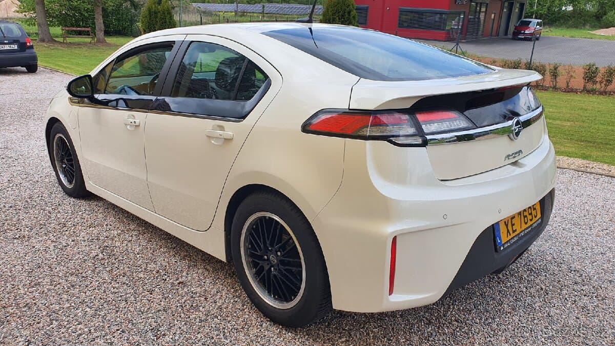 2013 Opel AMPERA - 3