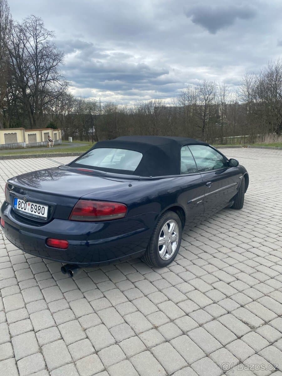 2003 Chrysler SEBRING - 3