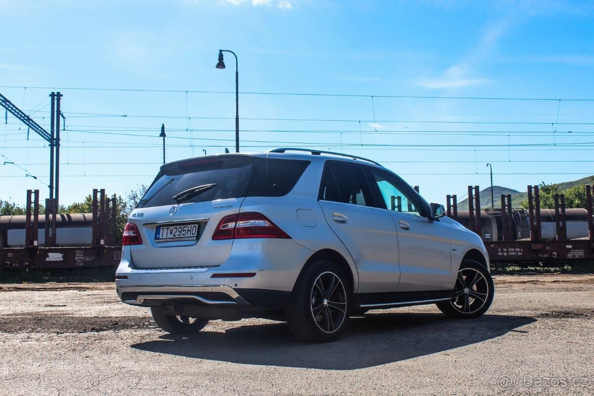2011 Mercedes-Benz M-CLASS - 3