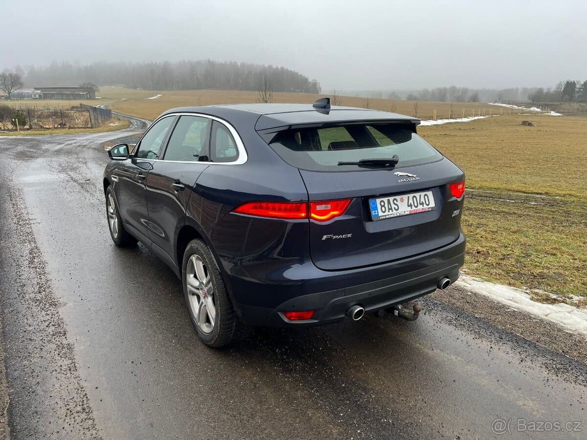 2017 Jaguar F-PACE - 3