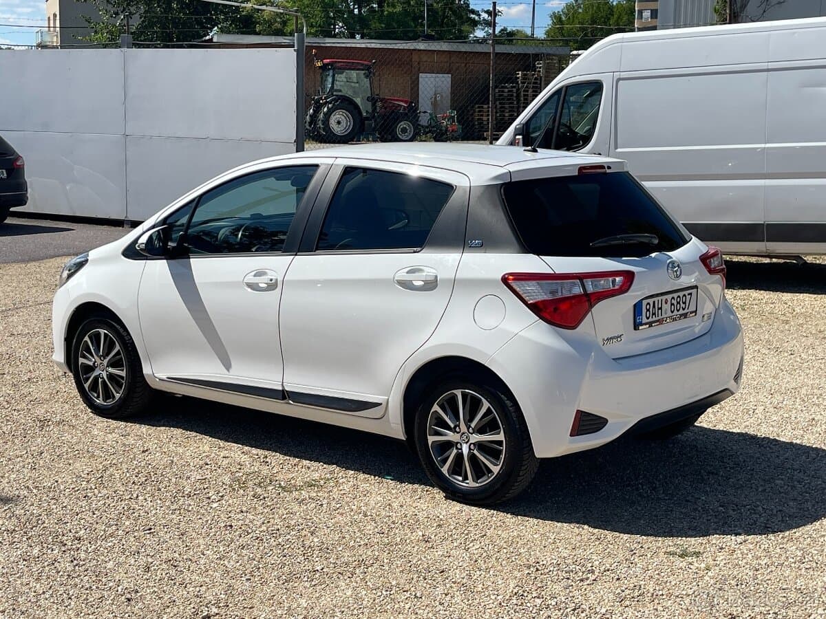 2020 Toyota YARIS - 3