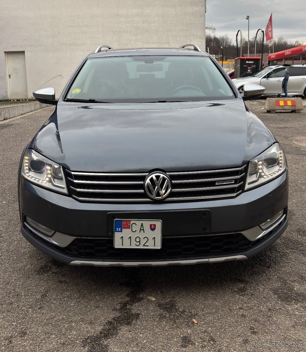 2013 Volkswagen PASSAT - 3