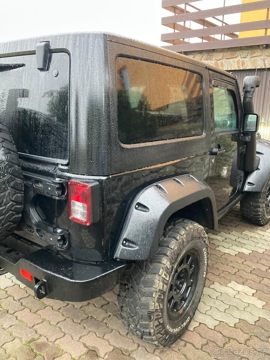 2011 Jeep WRANGLER - 3