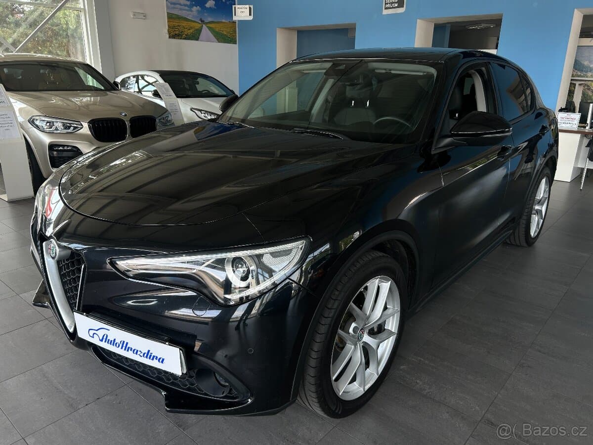 2018 Alfa Romeo STELVIO - 3