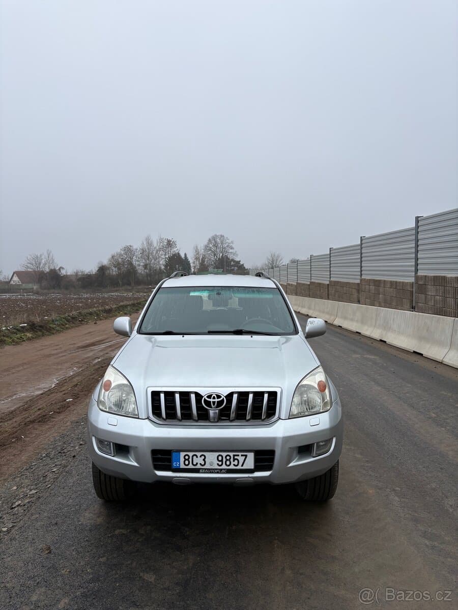 2004 Toyota LAND CRUISER - 3