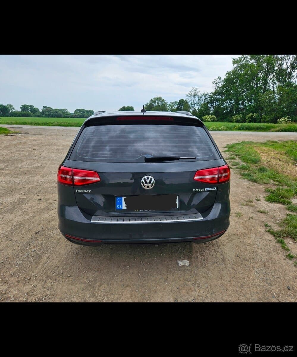 2015 Volkswagen PASSAT - 3
