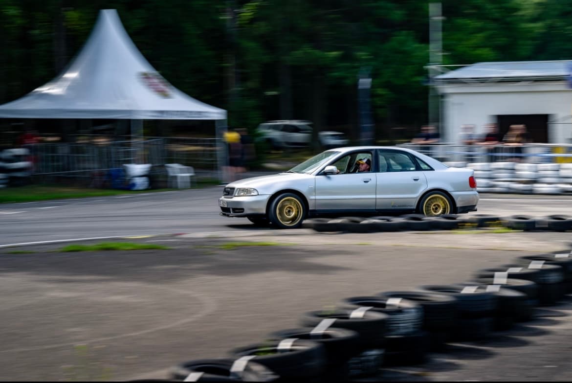 Audi A4 - 3