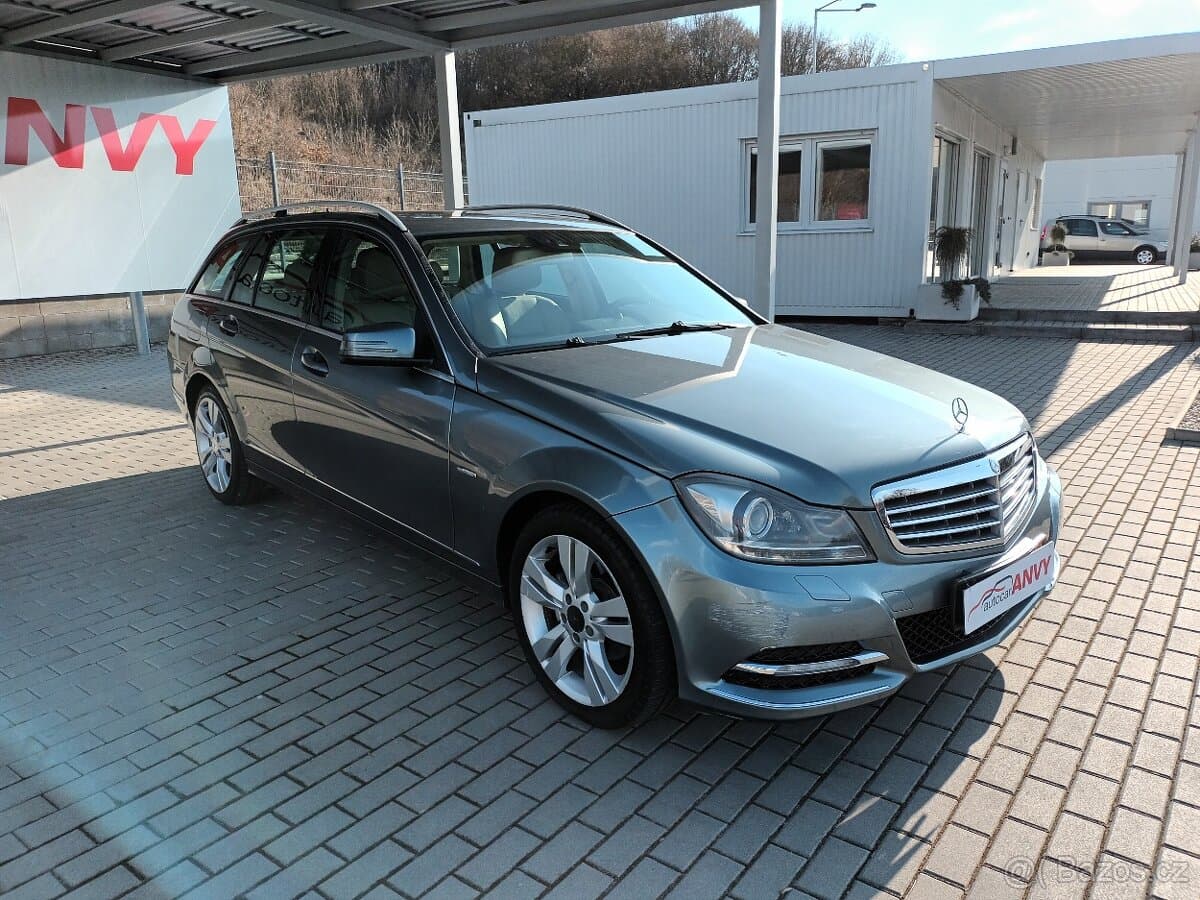 2011 Mercedes-Benz C-CLASS - 3