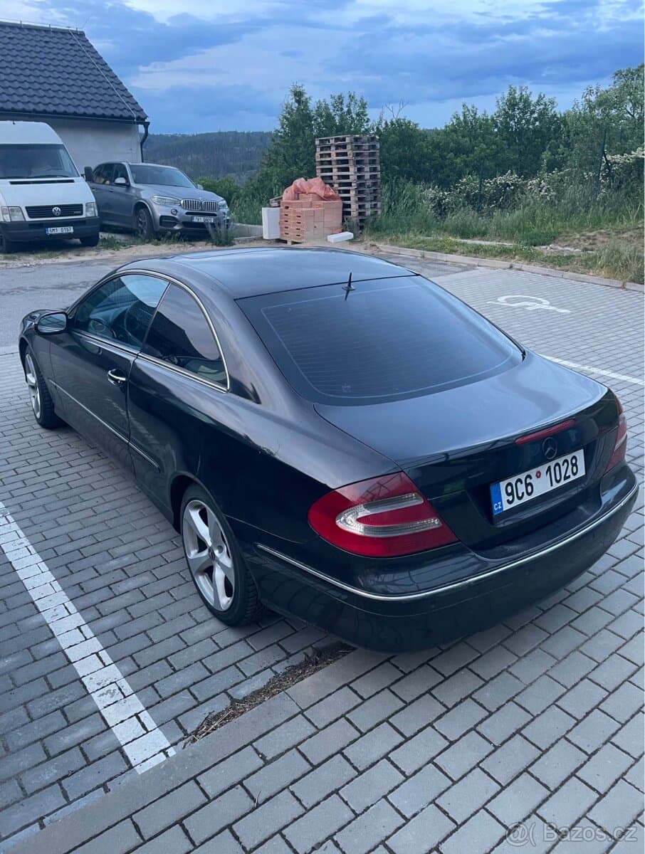 2005 Mercedes-Benz CLK - 3