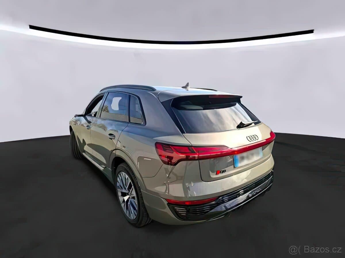 2023 Audi Q8 E-TRON - 3