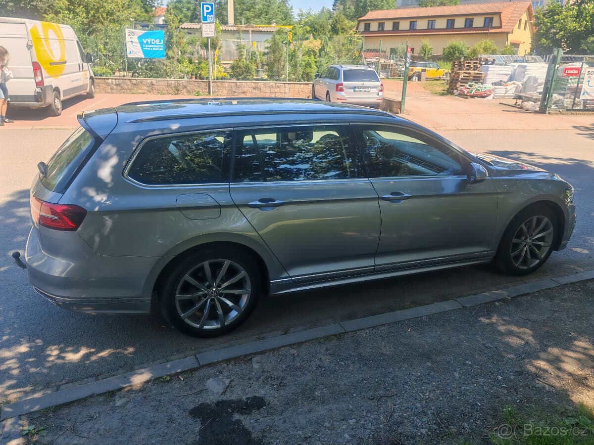 2018 Volkswagen PASSAT - 3
