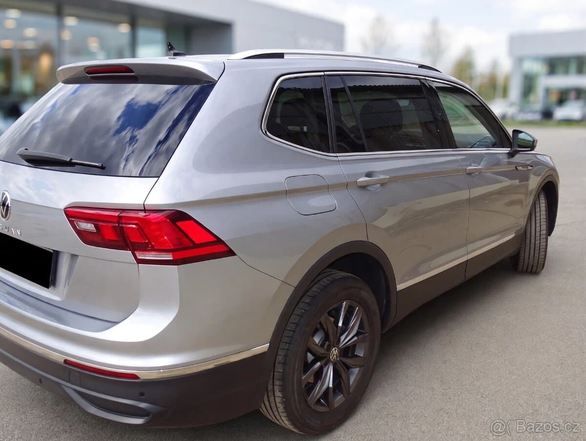 2023 Volkswagen TIGUAN - 3