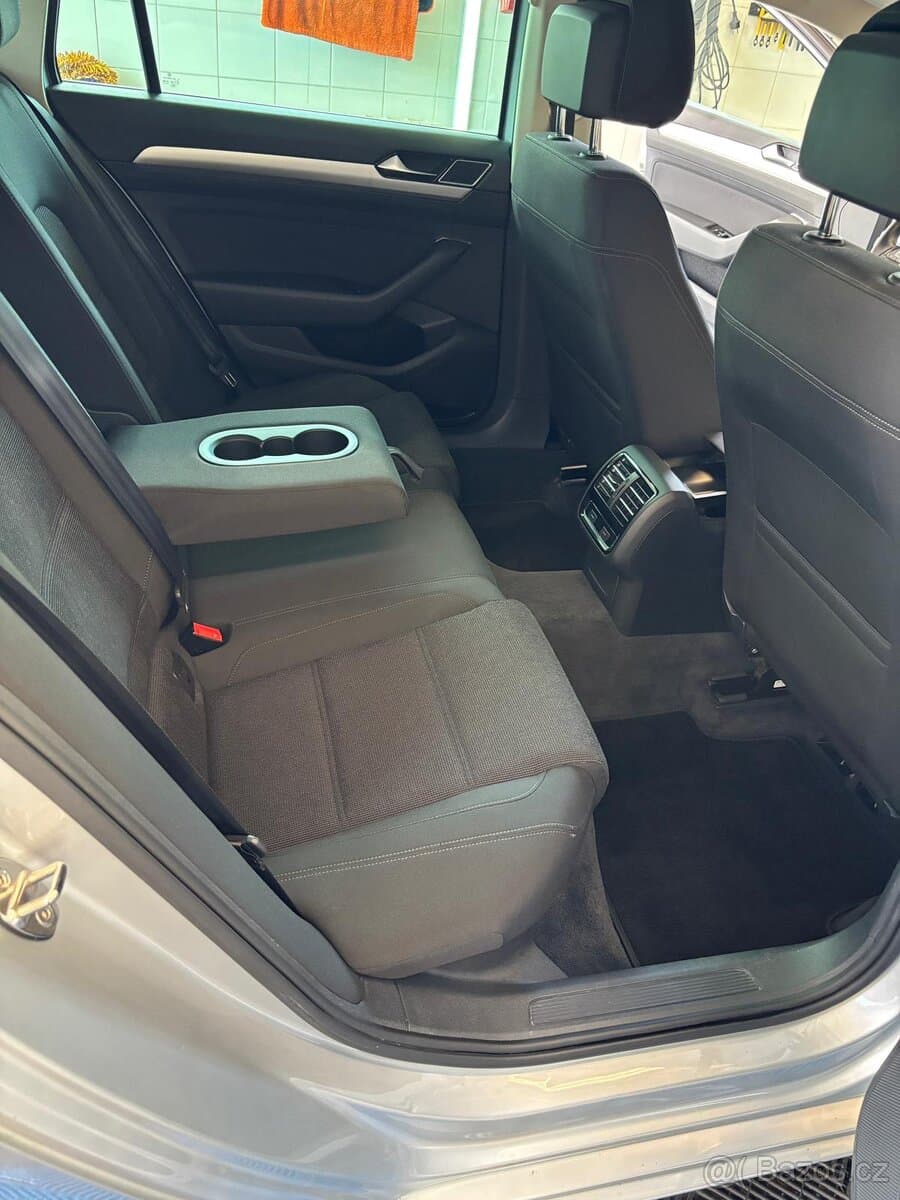 2015 Volkswagen PASSAT - 3