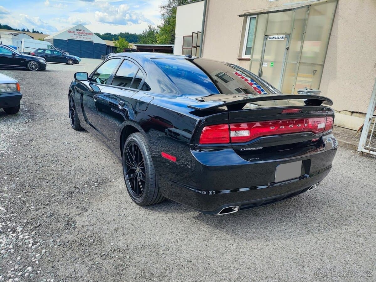 2013 Dodge CHARGER - 3