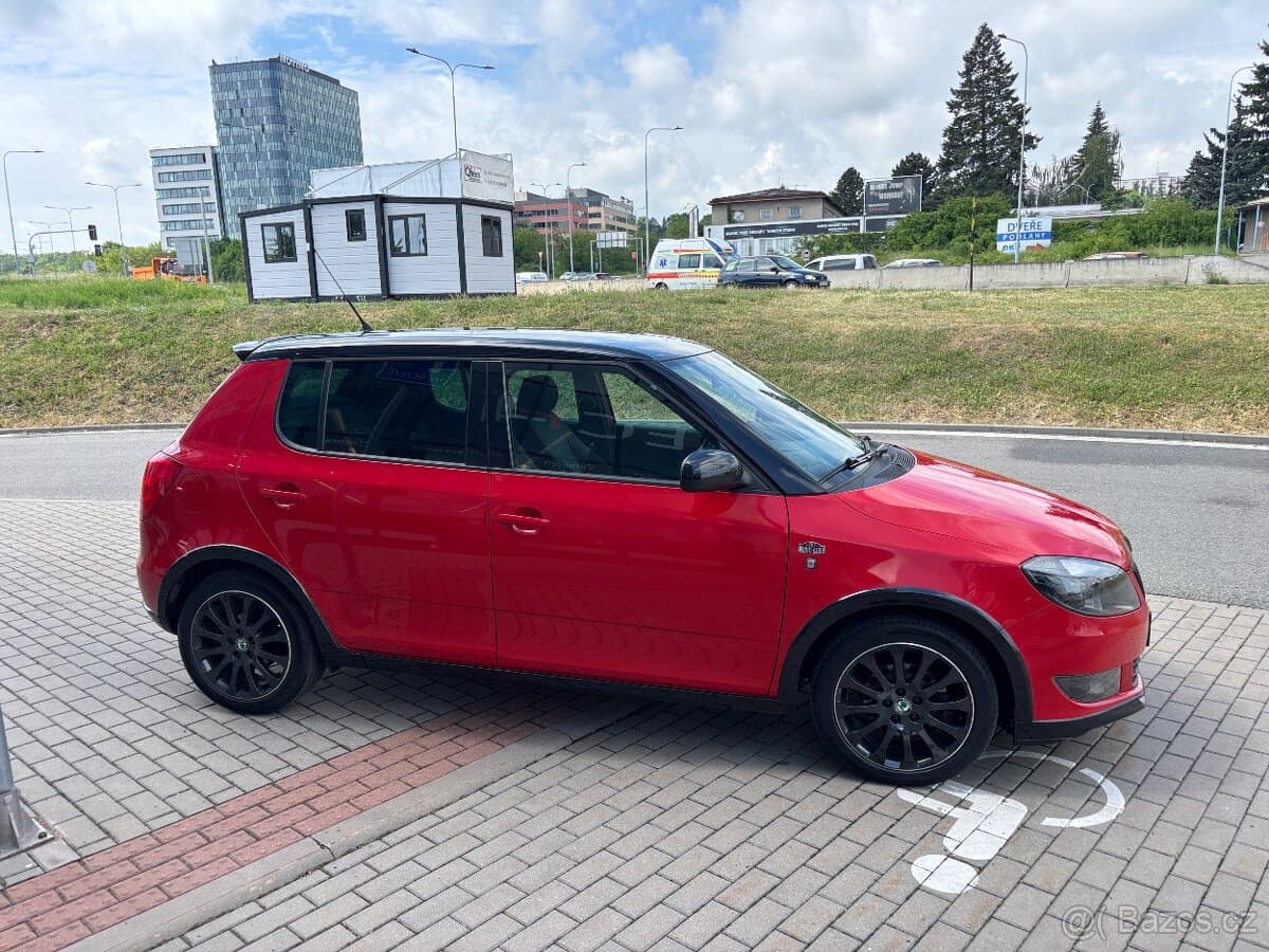 2011 Škoda FABIA - 3